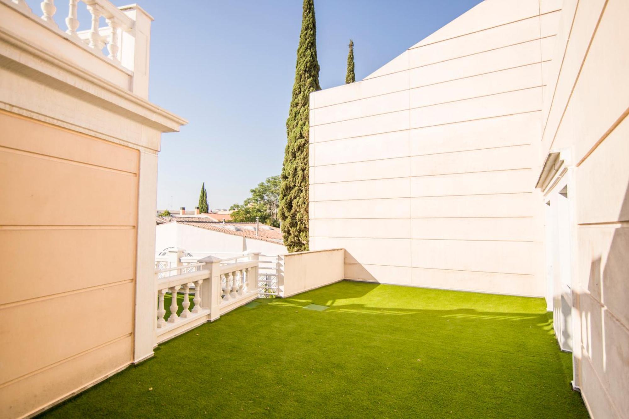 Apartamentos Plaza De Santiago - Estudios Turisticos - 1 Llave Пинто Экстерьер фото