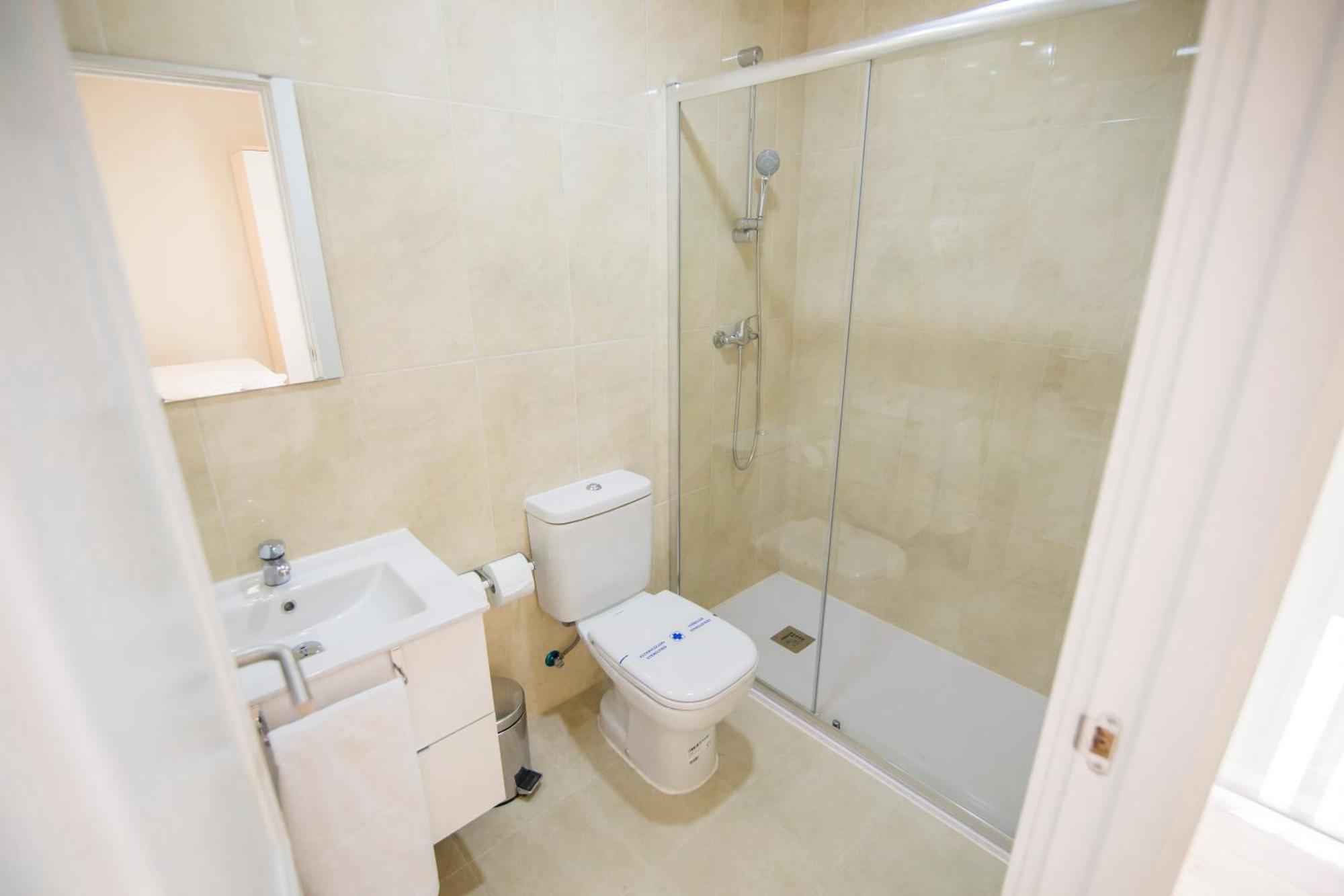 Apartamentos Plaza De Santiago - Estudios Turisticos - 1 Llave Пинто Экстерьер фото